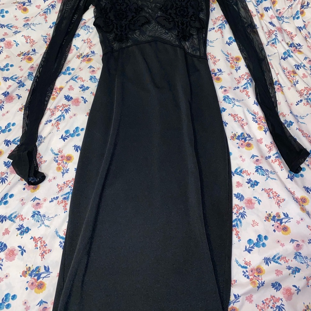 Windsor Black Midi Dress - Picture 3 of 9
